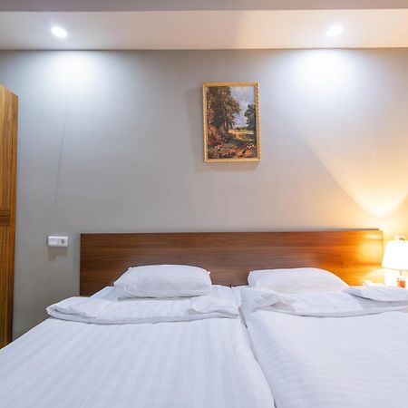 Gyumri Hotel Екстериор снимка