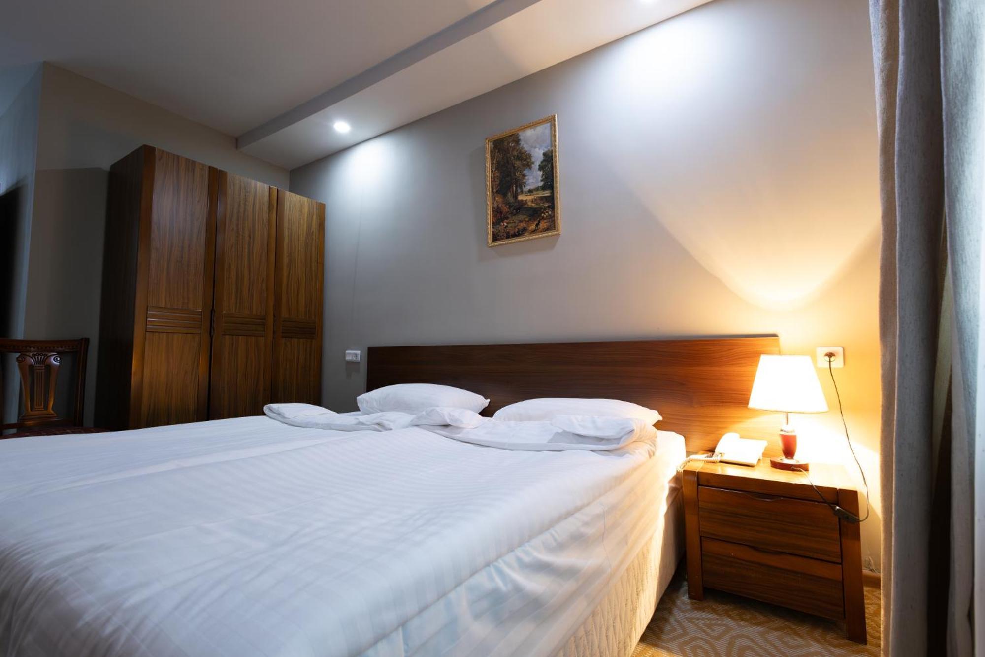 Gyumri Hotel Екстериор снимка