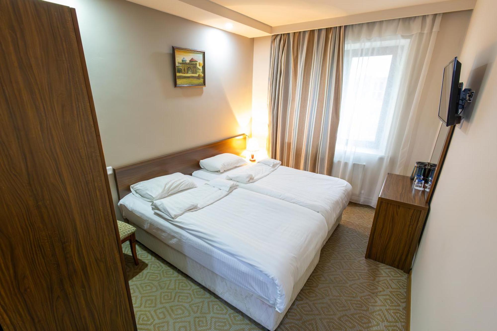 Gyumri Hotel Екстериор снимка
