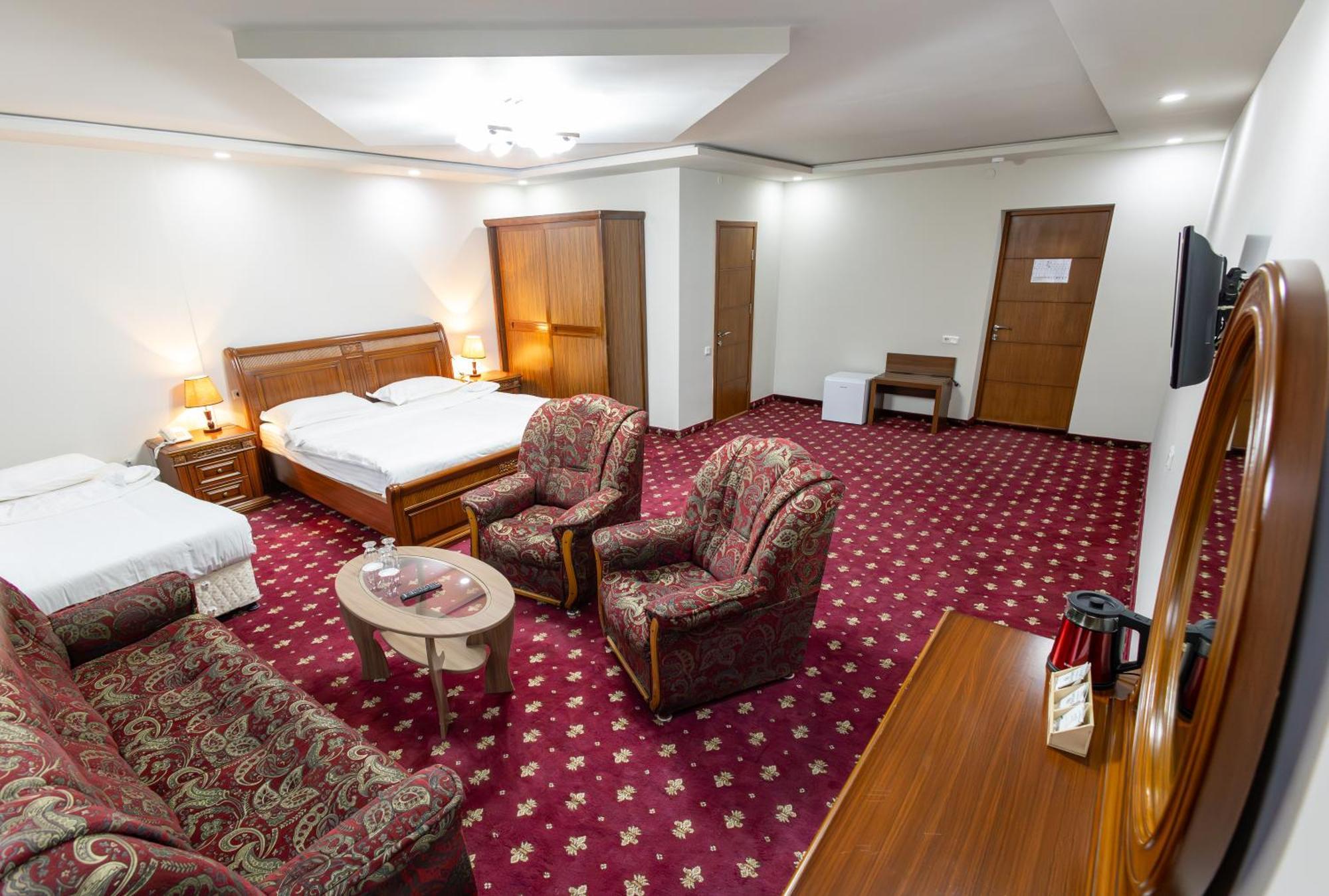 Gyumri Hotel Екстериор снимка